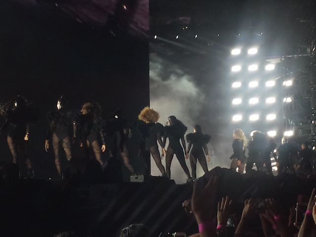 Beyoncé-Milano-2016-5