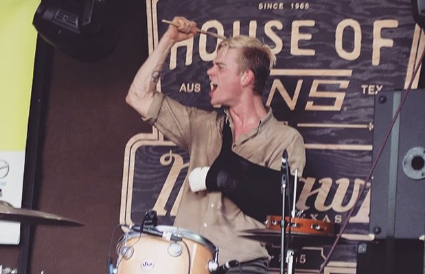 11084913_850356288355668_1394789393_n