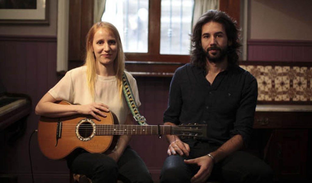 OV11-Luluc-on-location