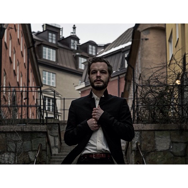 More #goodnews! #TheTallestManOnEarth is coming back with a shiny new record called #DarkBirdIsHome, out on #DeadOceans on the 12th of #May! #YAS!