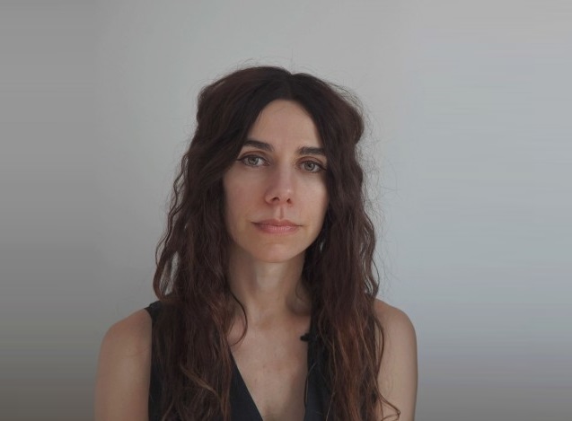 PJ-Harvey_Seamus-Murphy_photo-credit-Seamus-Murphy-2015-e1459269532317