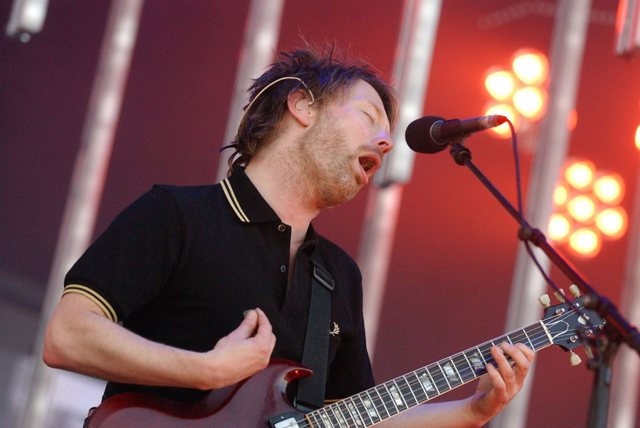 thom-holland-3-jul08