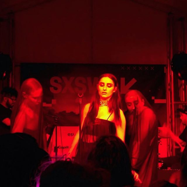 Secondo giorno e non abbiamo dubbi. Un solo nome: @hernameisbanks. #sxsw17 #sxsw #banks #music #live #festival #austin #texas