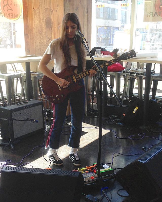 Lei la conosciamo bene, @giunglamusic  #sxsw17 #sxsw #giungla #music #festival #newmusic #austin #texas #guitar