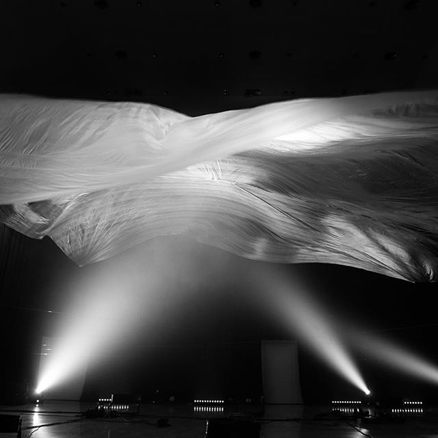 The @quiet_ensemble hypnotic mega cloud at @robotfestival