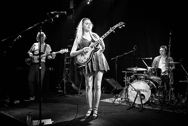 @classiclaurel, @pollymoney & band at @locomotivclub