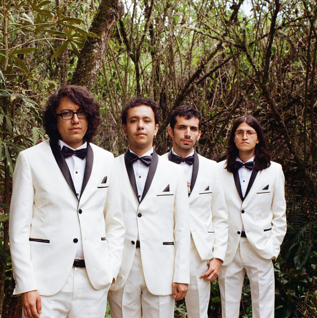 NICOLAS Y LOS FUMADORES, “In Dios y la mata de lulo” (No Label, 2022)