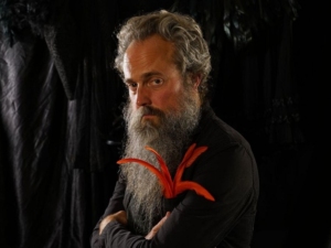 Iron & Wine pubblica “Wait Up”, nuovo video animato